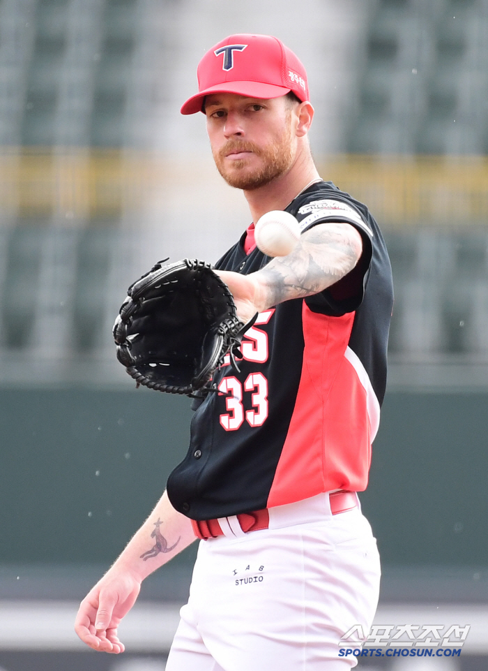 [포토] KIA 올러 KBO 시범경기 데뷔전 3이닝 1실점