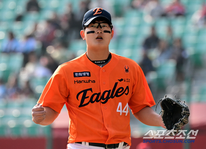 [포토] 김서현 깔끔하게 8회 정리