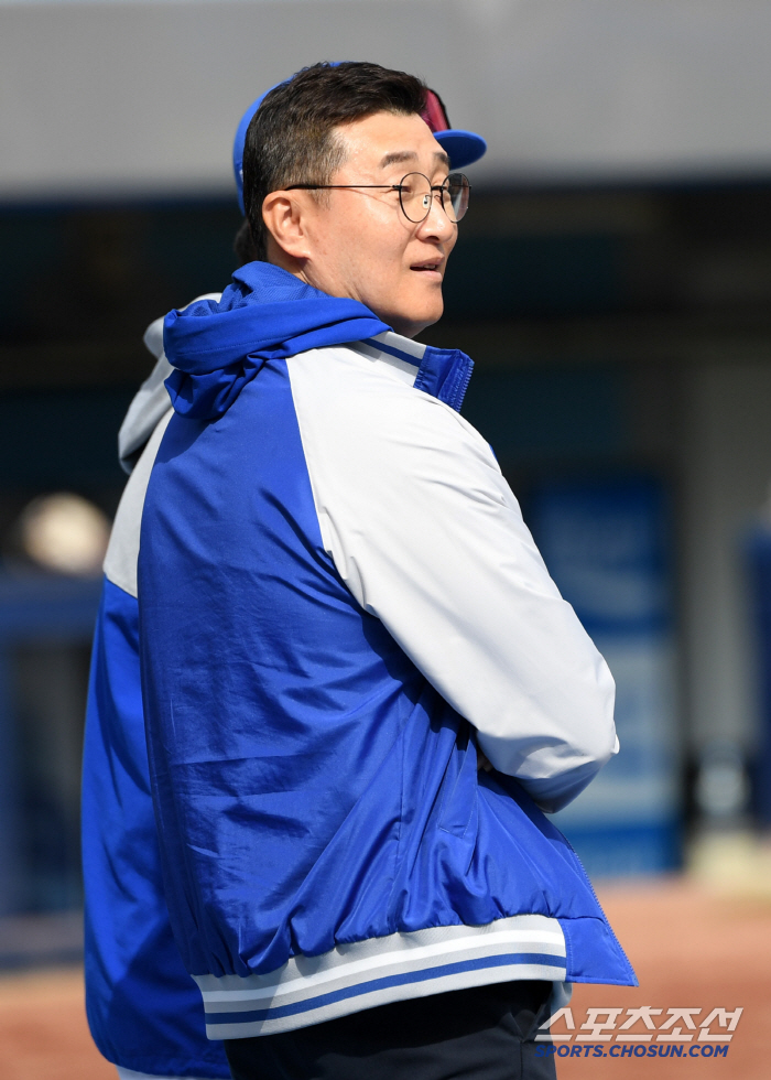 [포토] 삼성 이종열 단장 보고만 있어도 흐뭇하네