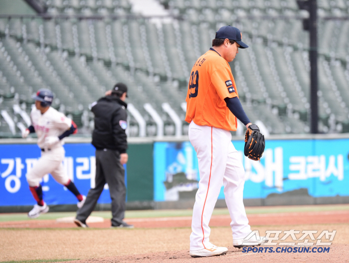 [포토] 류현진 아쉬운 홈런 허용