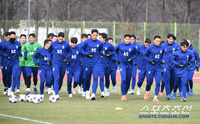 [포토] 축구대표팀, 오만전 앞두고 훈련 시작!