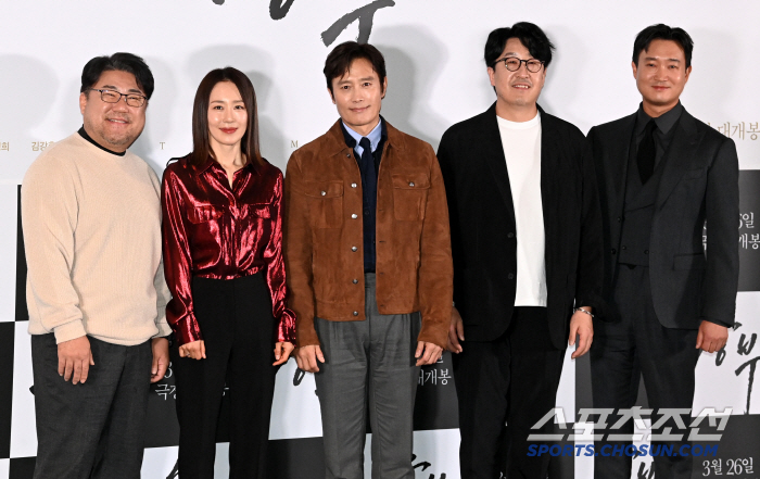 [포토] 고창석 문정희 이병헌 현봉식 조우진, 승부 기대해주세요