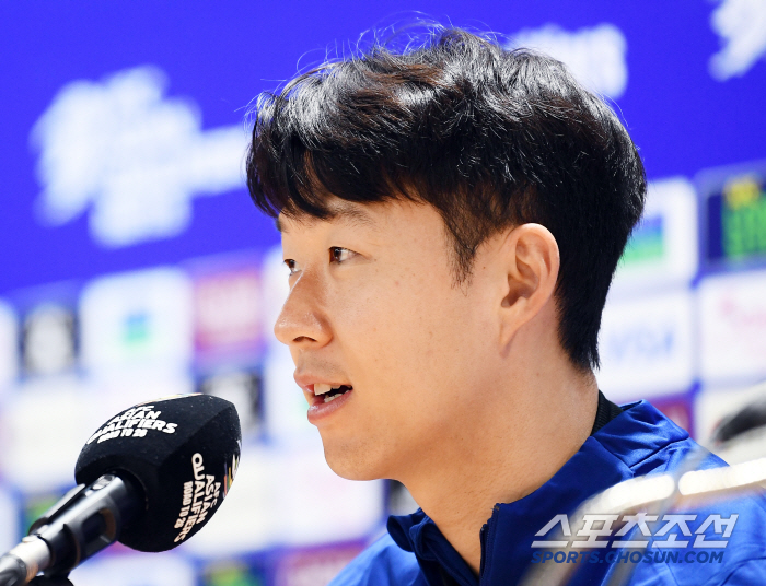 [포토] 오만전 앞둔 손흥민의 각오