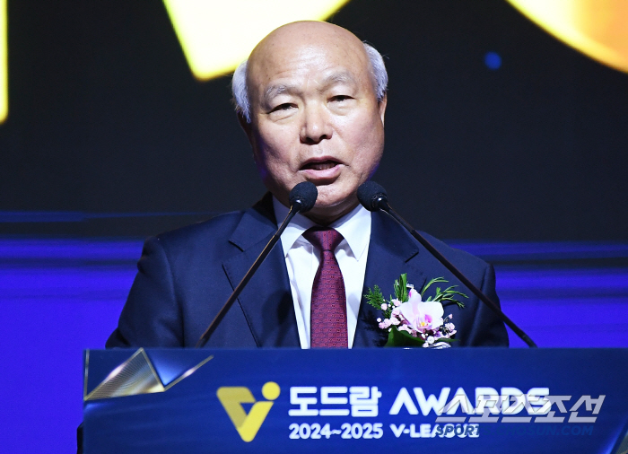 [포토] 인사말 하는 박광욱 도드람양돈농협 조합장