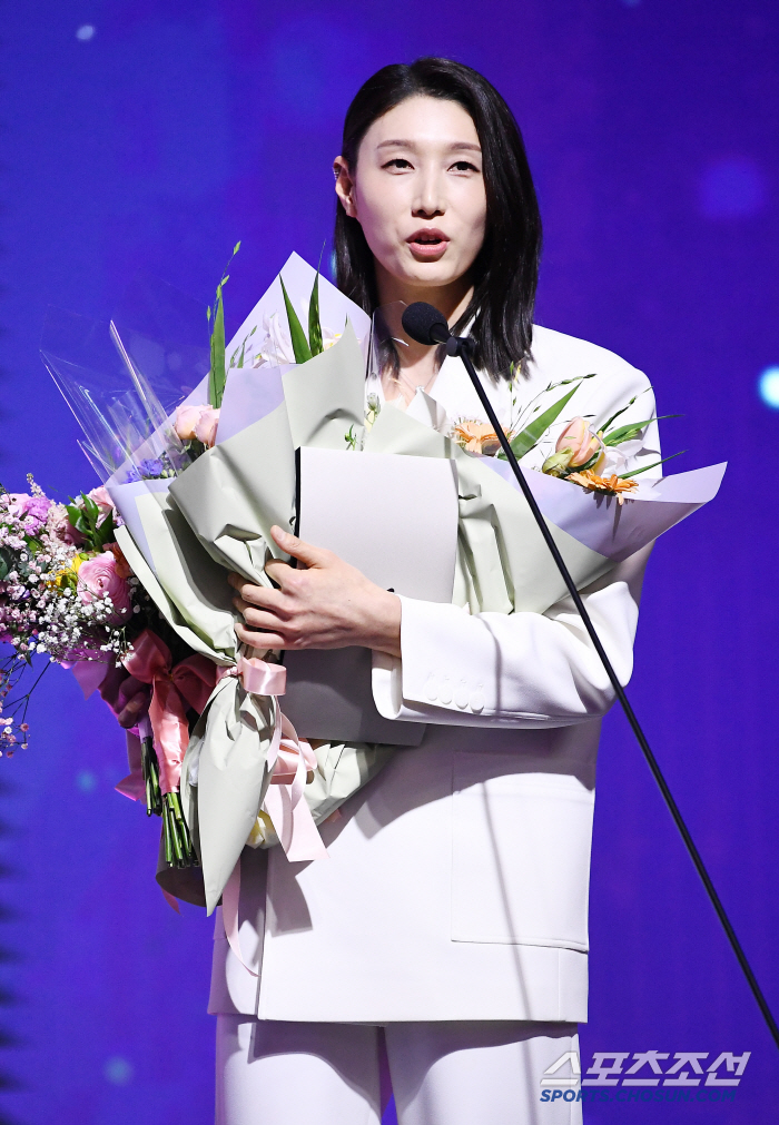 [포토] 김연경, 여자부 MVP 수상