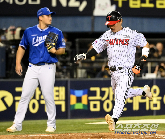 [포토] 최원태, 4회까지 LG에 6실점