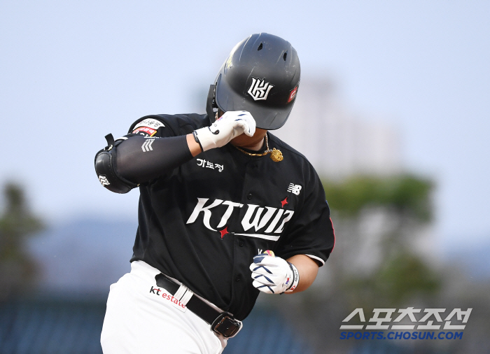 [포토] 강백호, 2회 솔로포