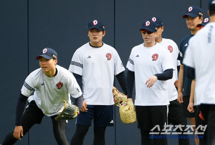 [포토] 고효준 20살 이상 나이 차이가 나네