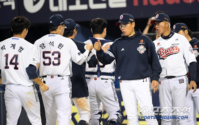 [포토] 두산 이승엽 감독 승리
