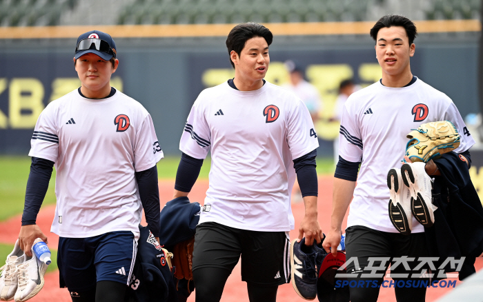 [포토] 김택연 최종인 최준호, 훈련 마쳤어요