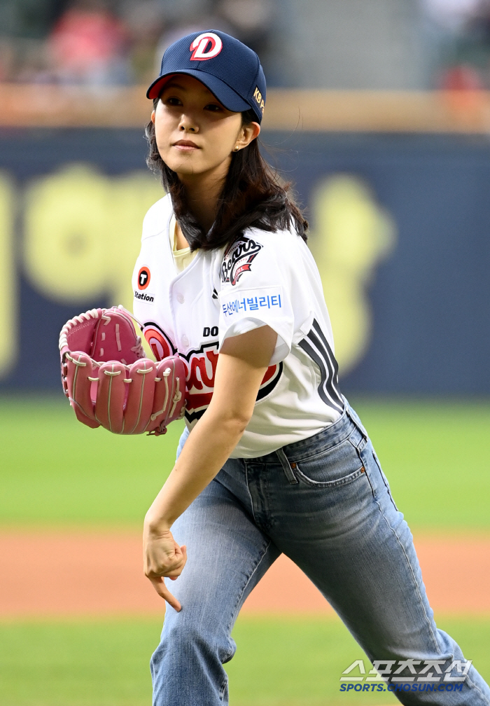 [포토] 강지영 아나운서, 피니시도 단아하게