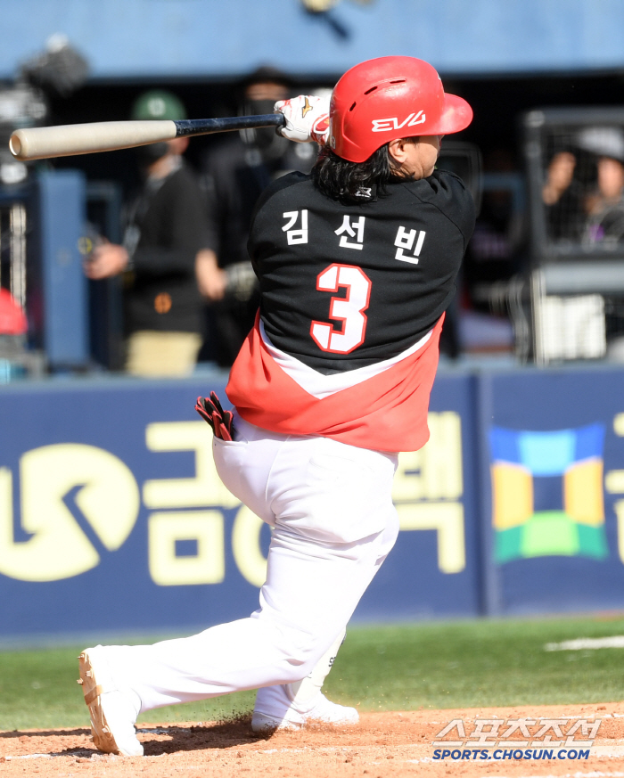 [포토] 김선빈 적시타