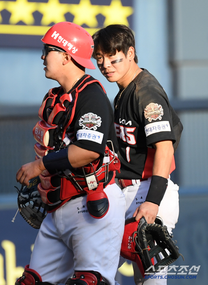 [포토] KIA 박찬호 이겼다