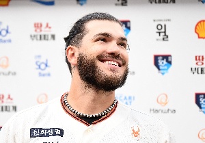 폰세, 팬들 환호에 감동