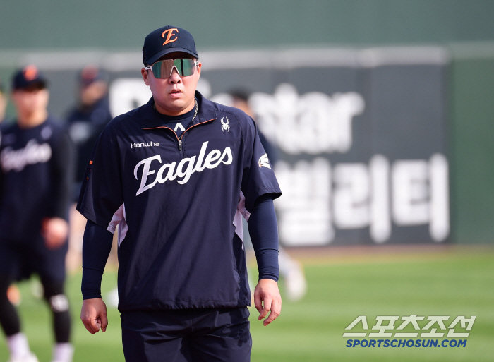 [포토] 안치홍 드디어 1군 복귀