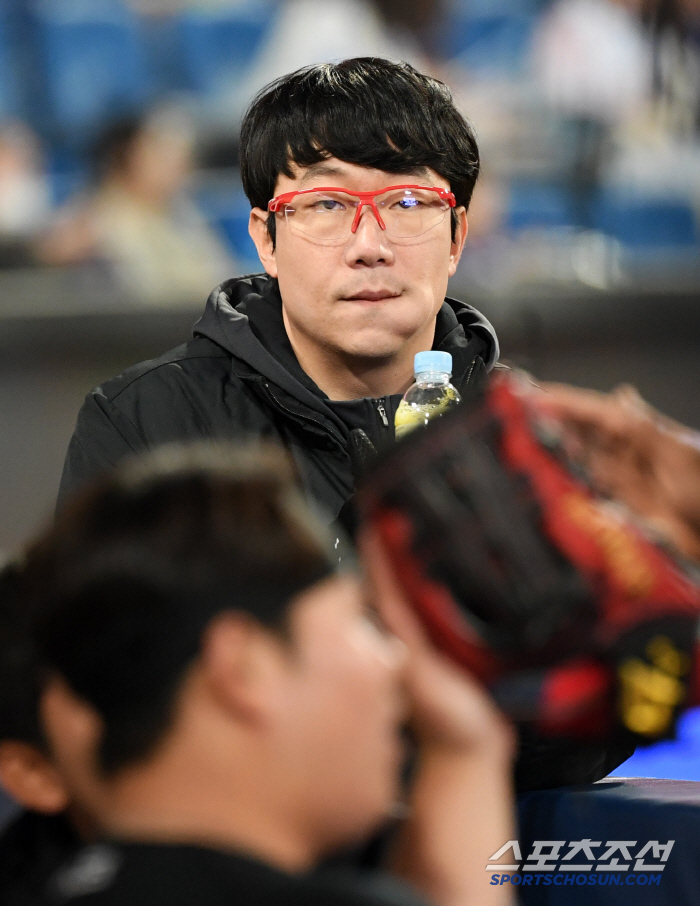 [포토] 생각에 잠긴 KIA 양현종