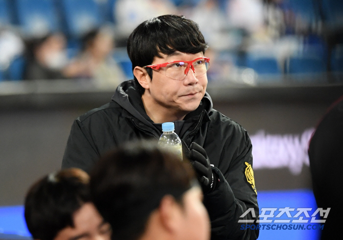 [포토] 생각에 잠긴 KIA 양현종