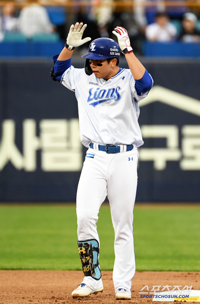 [포토] 2사 후 안타 삼성 김영웅