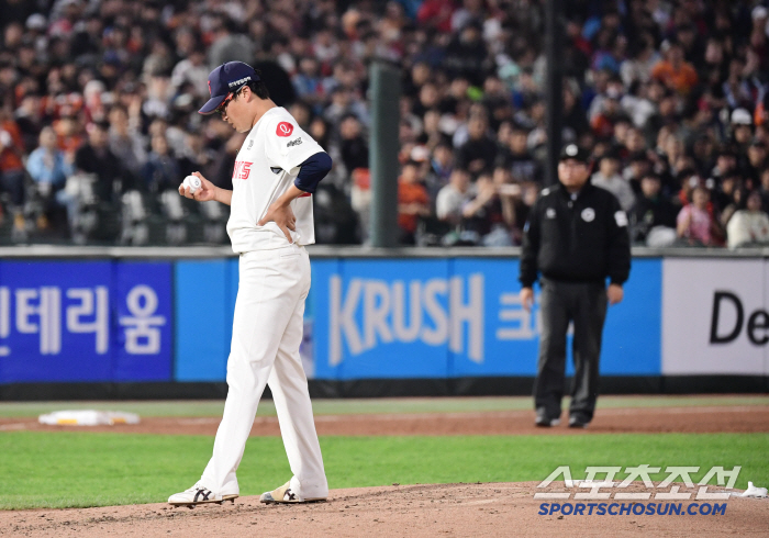 [포토] 박세웅 아쉬운 투수 보크까지...