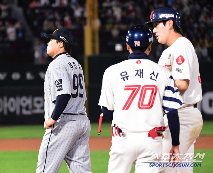 [포토] 류현진 6회 아쉬운 동점 허용