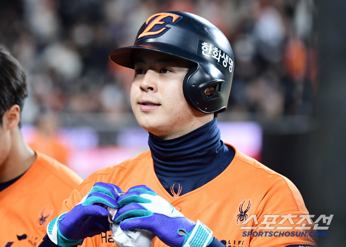 [포토] 노시환 7회말 동점 솔로포 쾅!