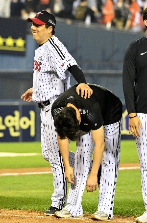 김현수, 8승 달성 임찬규에 애정 가득