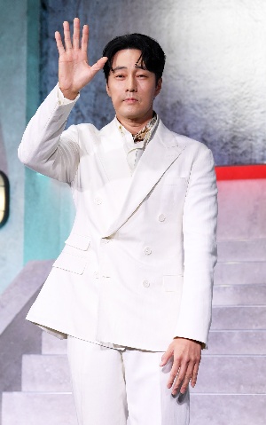 소지섭, 얼굴 크기 인증