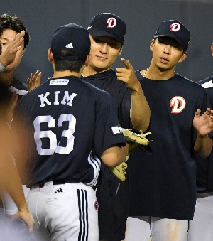 곽빈, 김택연 고마워