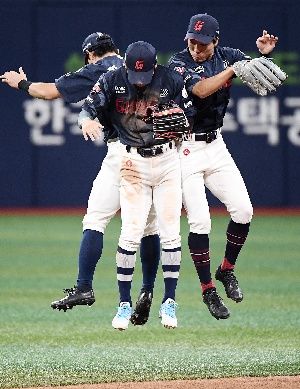 롯데, 키움에 9대3 승리