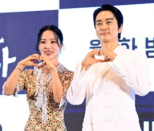 엄정화 송승헌, 10년 만에 한 작품에서