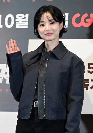 방효린, 반짝이는 눈빛