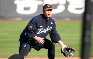 노시환, 오늘은 실책없다