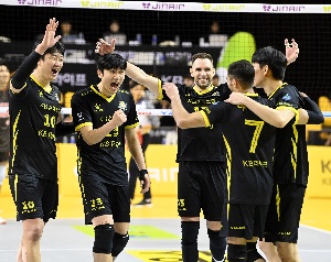 3대0 승리! 환호하는 KB손해보험