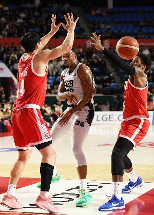 숀롱, 감각적인 플레이