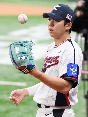 김영웅, 대표팀 3루수 경쟁 시작