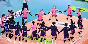 흥국생명, 기분 좋은 승리의 강강술래