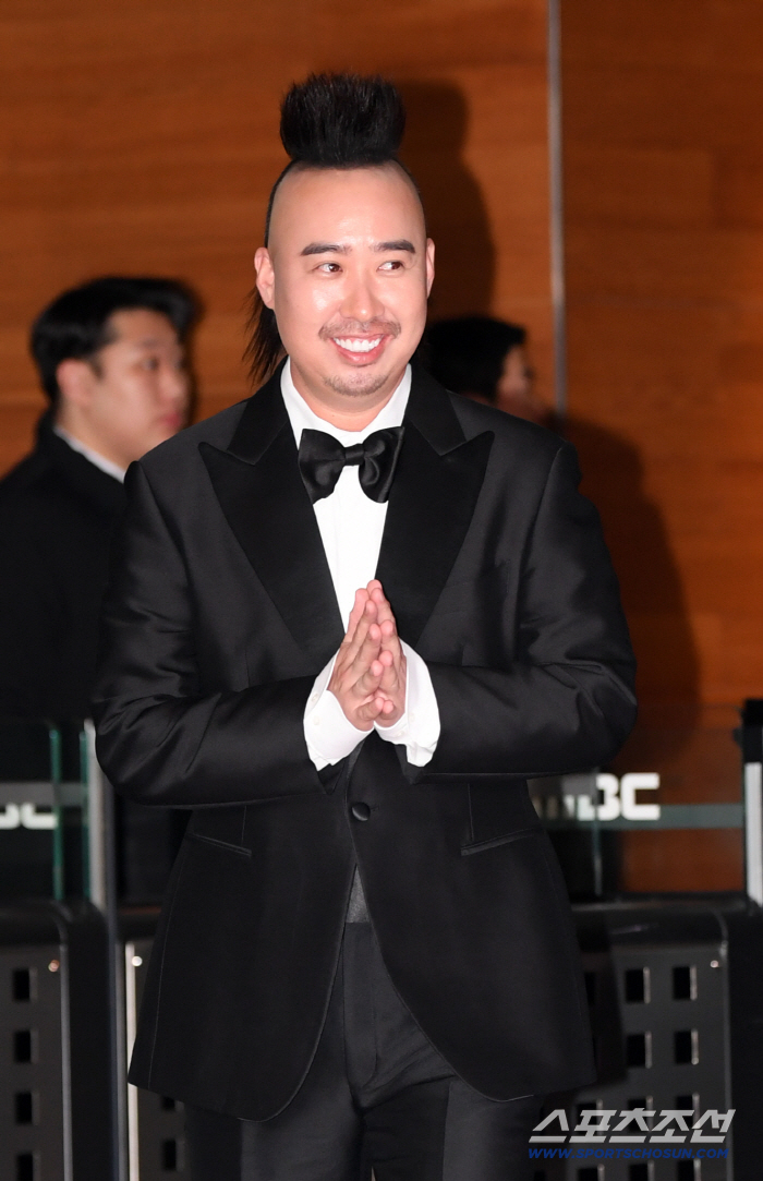 [포토] 유희관, 파격적인 파인애플 스타일