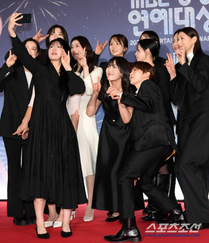 [포토] 신인감독 김연경, 필승 원더독스!