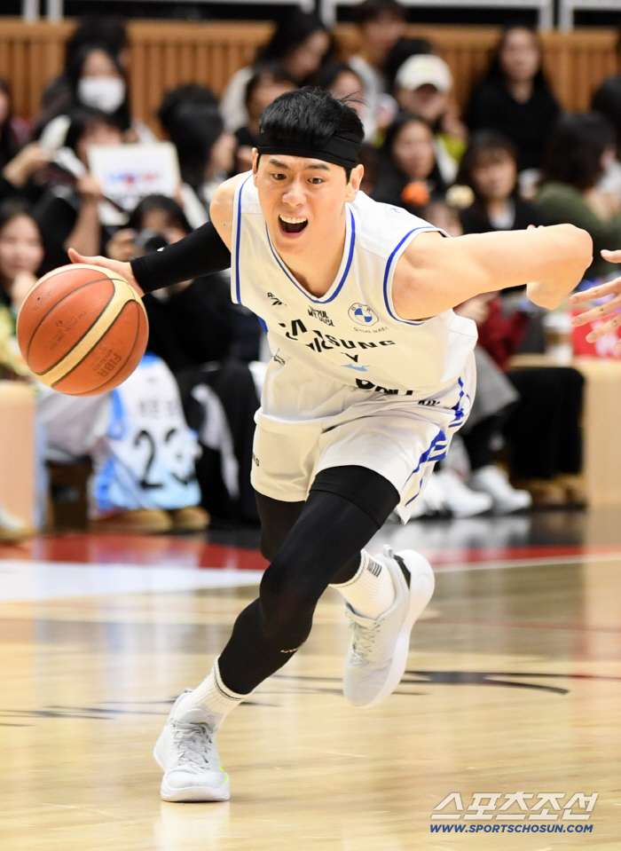 [포토] 이관희, 비켜!
