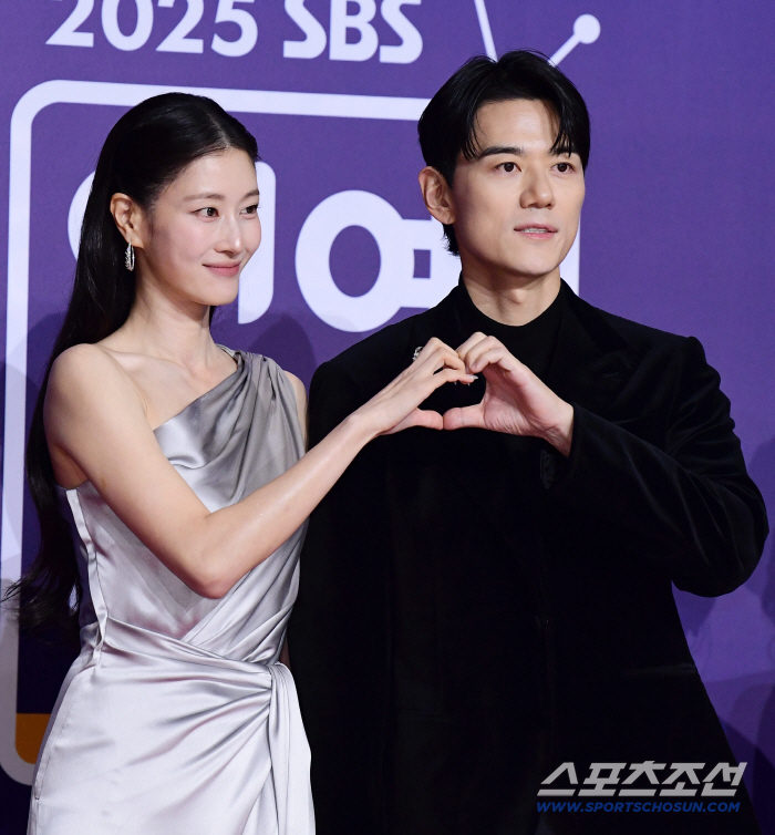 [포토] 이현이-홍성기 매력적인 부부 포즈