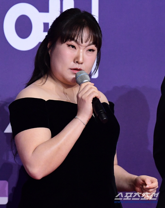 [포토] 이수지 포기할 수 없는 개그 본능