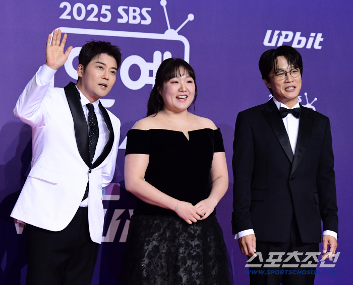 [포토] 전현무-이수지-차태현 SBS연예대상 MC 맡았어요