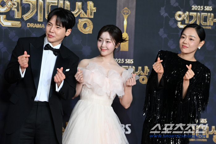 [포토] 고건한 서혜원 이상희, SBS 연기대상 왔어요