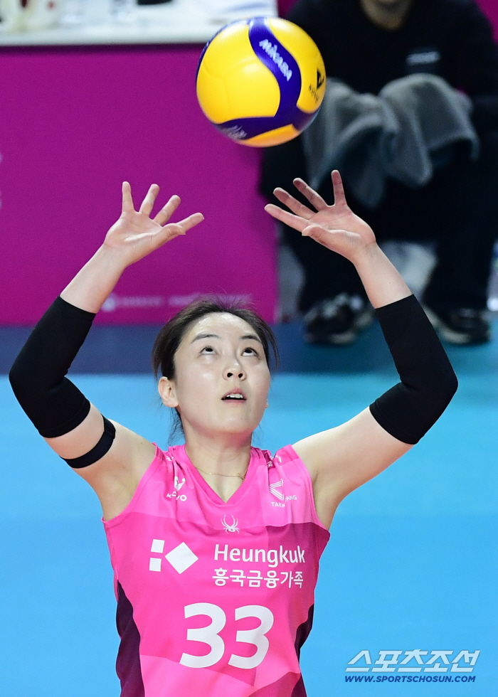 [포토] 이나연 침착하게 동료들에게 토스