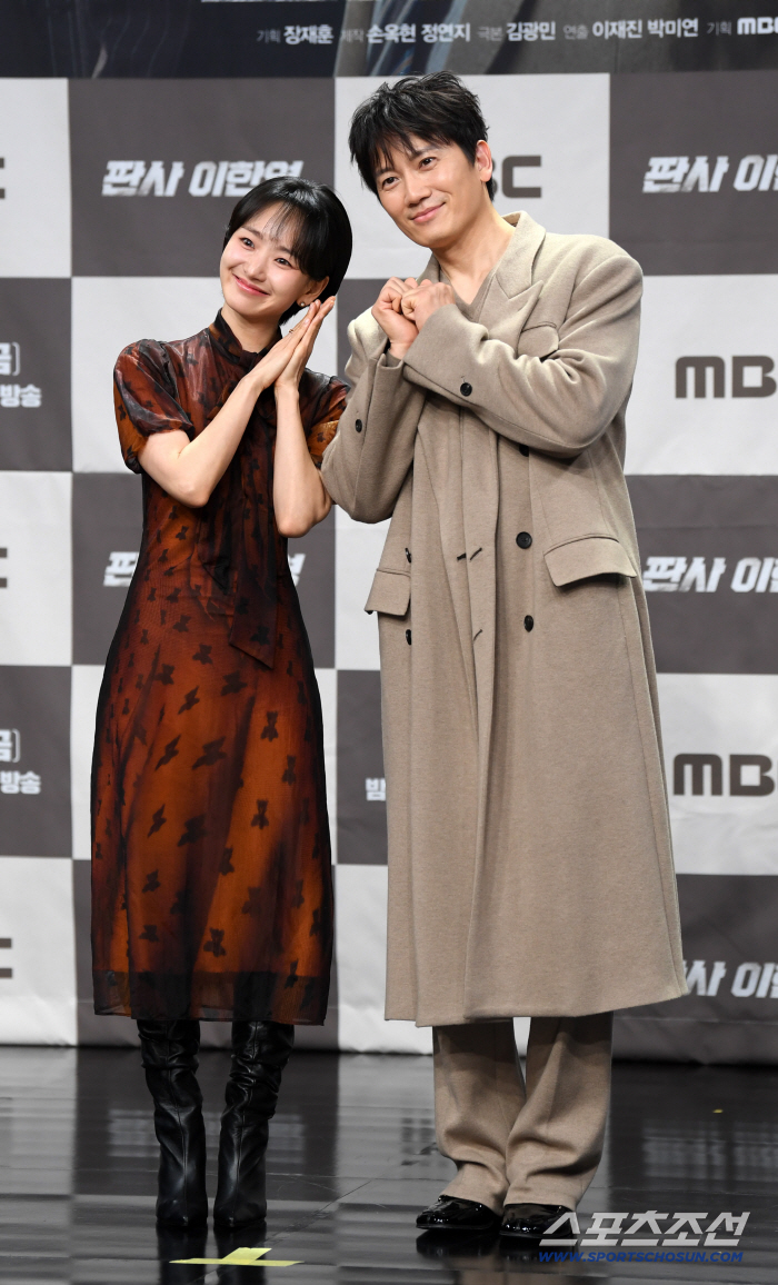[포토] 원진아-지성, 다정하게