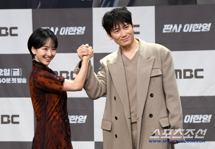 [포토] 원진아-지성, 판사 이한영
