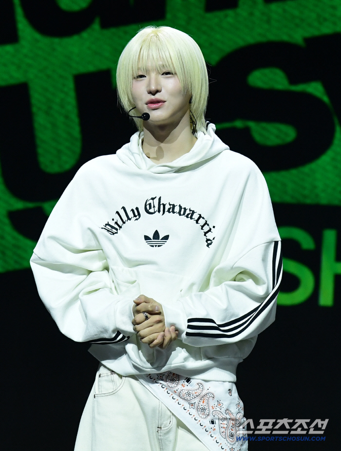 [포토] 아이덴티티 청명 제가 리더 입니다