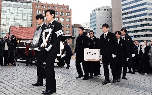 故 안성기, 명동성당에서 추모 미사