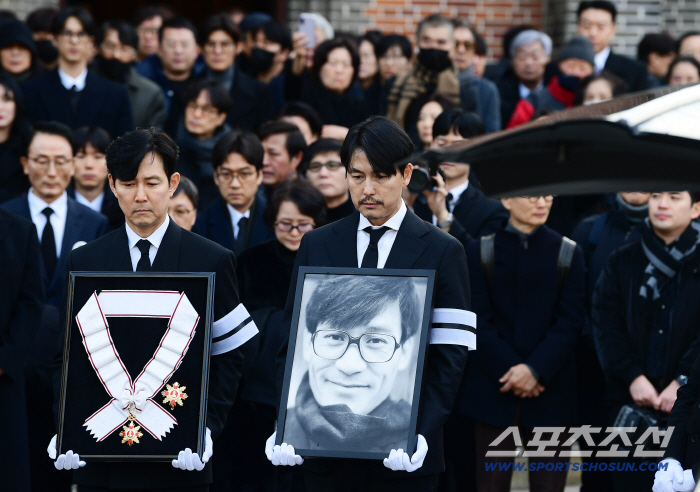 [포토] 이정재-정우성 마지막까지 고인과 함께