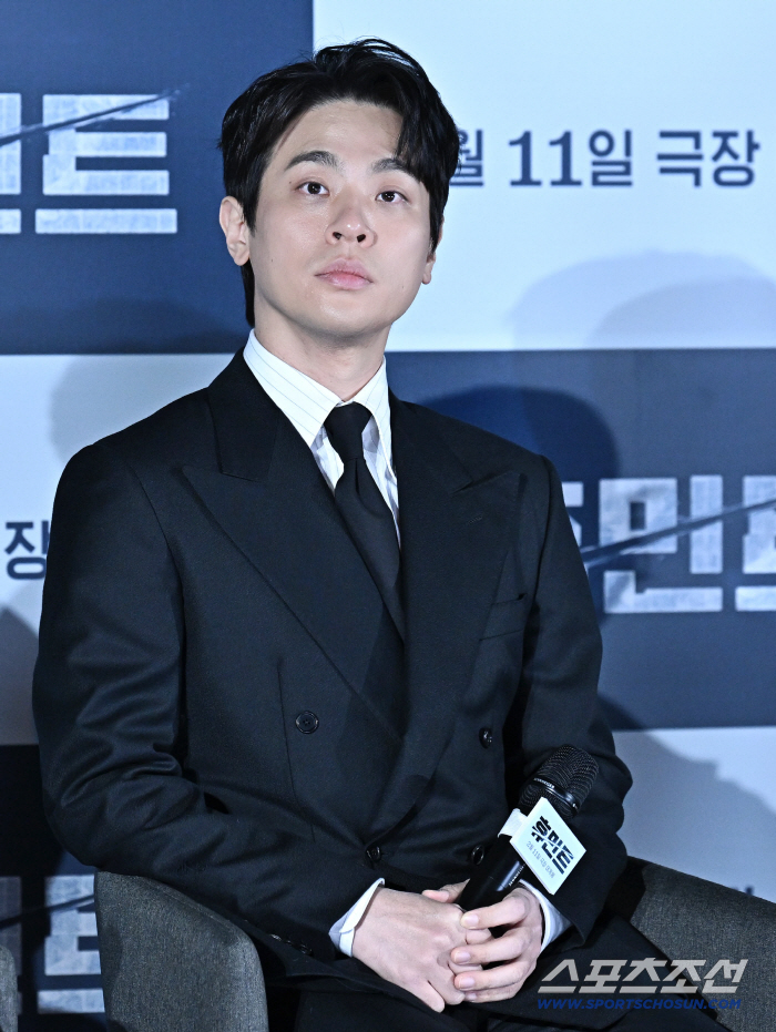 [포토] 박정민 절도 있는 액션 기대하세요